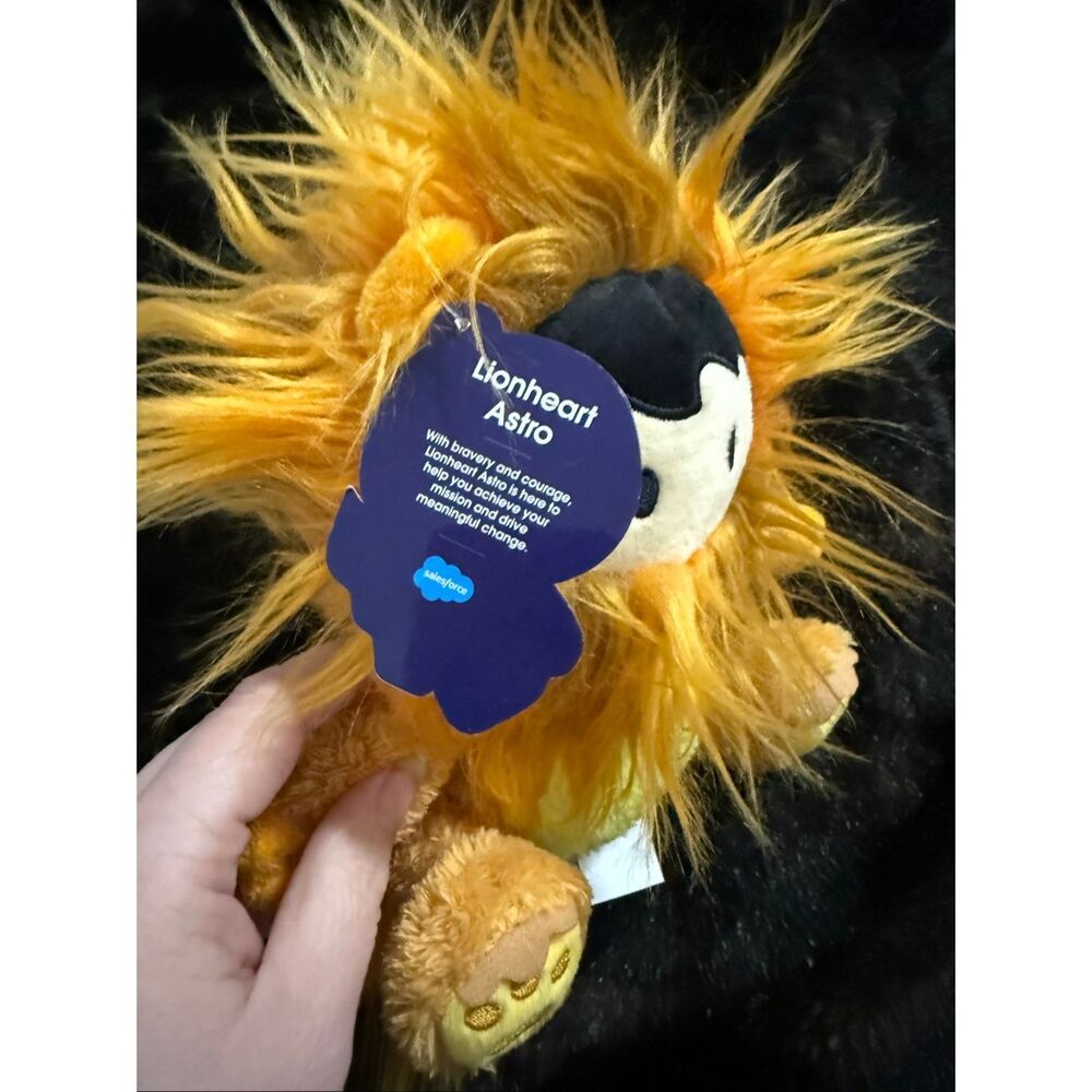 Salesforce Lionheart Astro Yellow Lion Heart Plush Stuffed Animal 8" - Picture 2 of 6